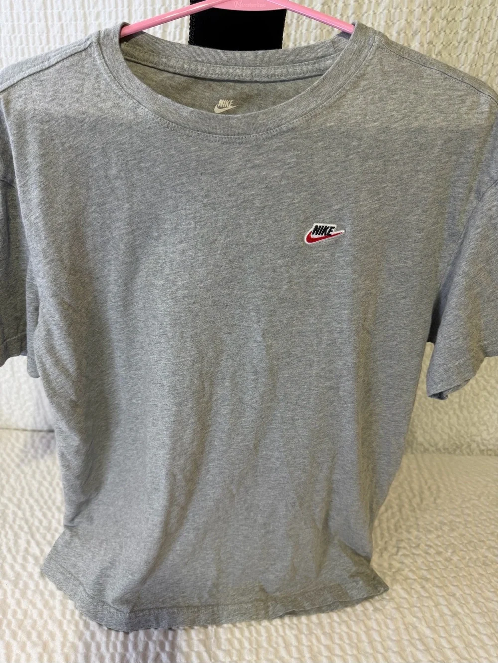 Nike Gray Short-Sleeve Crewneck T-Shirt with Small Logo